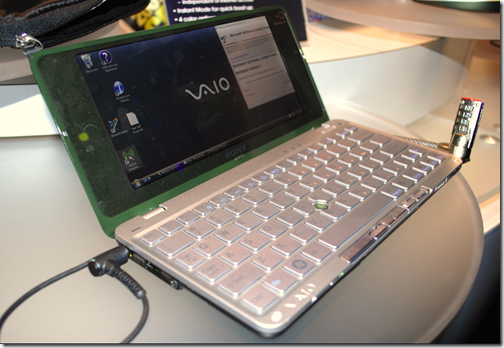 Sony VAIO VGN-P500 with green case